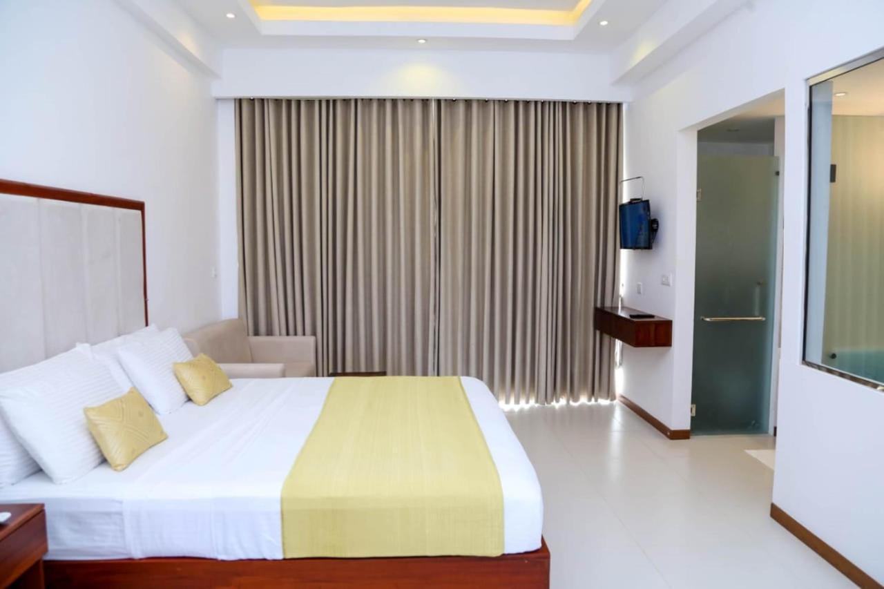 Apna Colombo Aparthotel Nawala Esterno foto